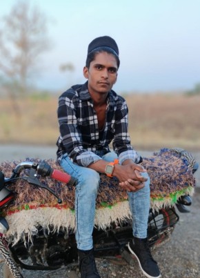 Nazim Pathan, 18, India, Sillod