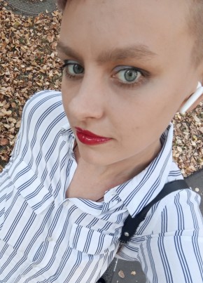 Yuliya, 31, Russia, Moscow