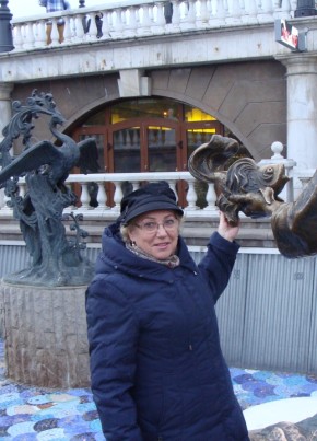 Alina, 64, Russia, Moscow
