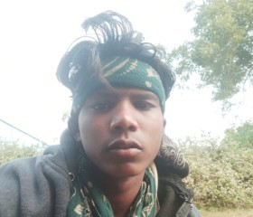 Parmanand Maurya, 18 лет, Nūzvīd