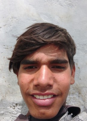 AKASH Yadav, 19, India, Delhi