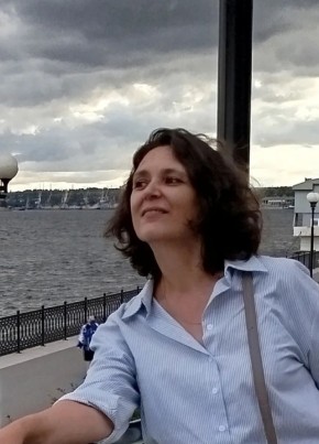 Елена из Саратова 48 лет