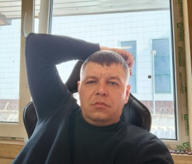Mikhail, 32, Moscow
