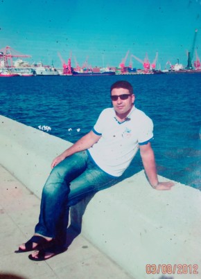 Metin, 44, Türkiye Cumhuriyeti, İnegöl