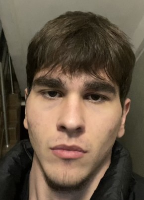 Амир из Владикавказа 21 год