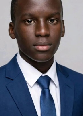 ISAAC из Iganga 18 лет