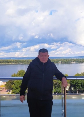 Один такой из Самары 42 года
