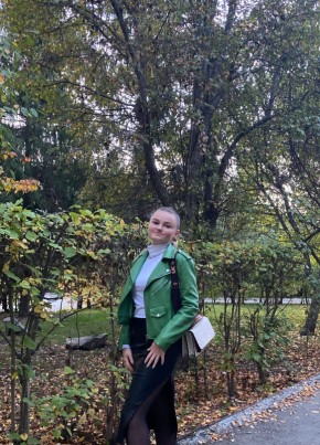 Лилия, 25, Россия, Екатеринбург