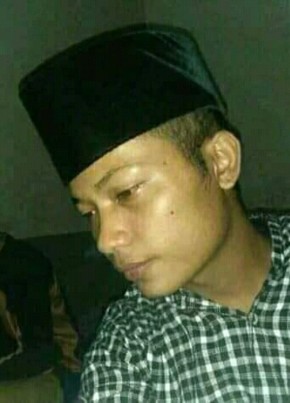 Rizal, 20, Indonesia, Kota Mataram