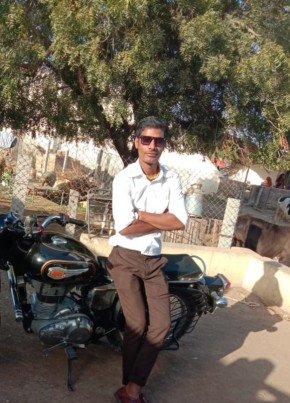 Ajay Shiyar, 22, India, Rajkot