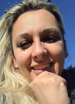 Sandrine, 35, République Française, Guer