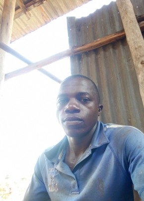 Johnbosco, 20, Uganda, Masaka
