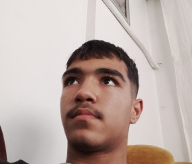 Emir, 18, Birecik