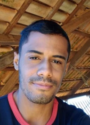 Robson, 27, República Federativa do Brasil, Paracatu