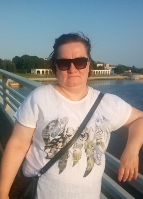 Наталья из Великого Новгорода 47 лет