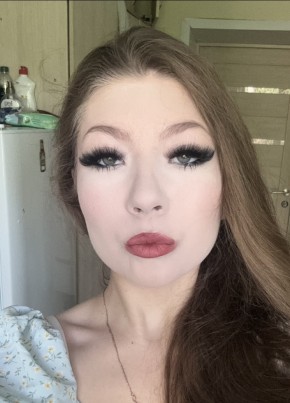 Милана из Казани 19 лет