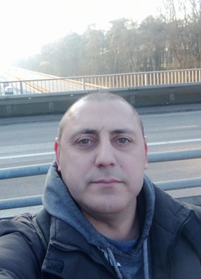 Роман из Marl 47 лет