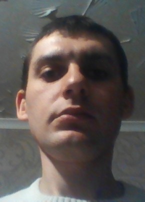 Игорь, 28, Україна, Лутугине