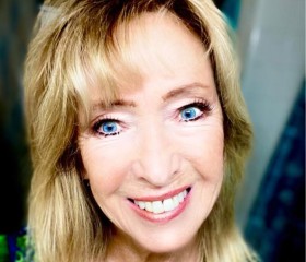 Angelina, 56, Charlotte