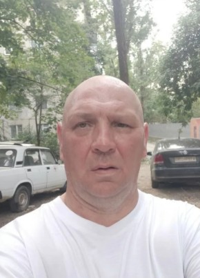Андрей из Ростова-на-Дону 53 года