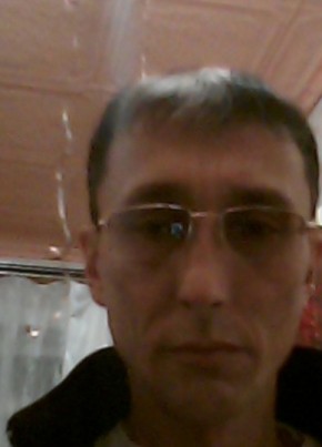 олег, 52, Россия, Невельск