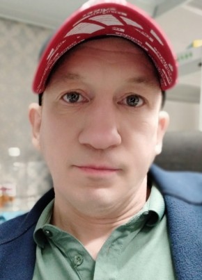VITALIY, 39, Russia, Murmansk