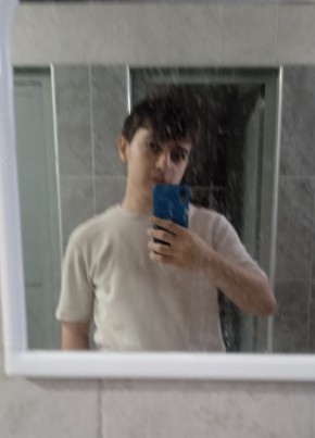 Furkan из Bursa 18 лет