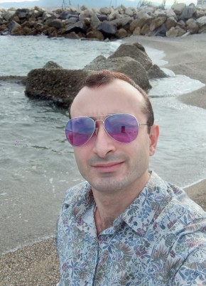 Antonio, 38, Repubblica Italiana, Torino