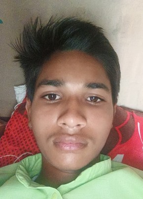 Raman, 19, India, Pilibangan