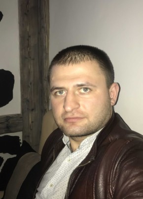 Павел, 32, Россия, Москва