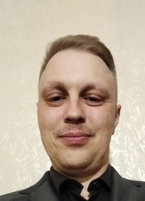 Андрей из Омска 39 лет