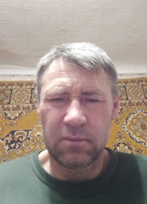 Павел из Кромы 48 лет