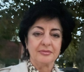 Zalina, 61, Washington D.C.