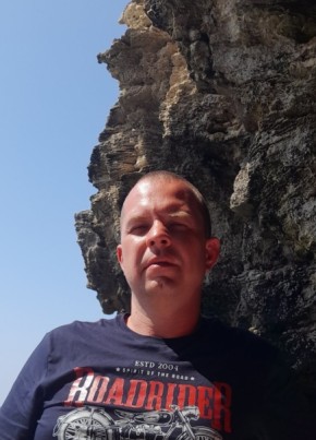 Anatoliy, 38, Russia, Syktyvkar