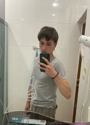 Дмитрий из Черкесска 18 лет