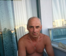 Yuriy, 53, Saint Petersburg
