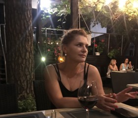 Elena, 59, Riga