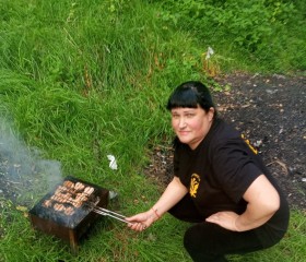 Nadezhda, 46, New York City