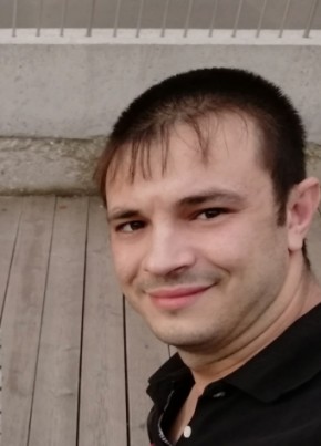 Максим
