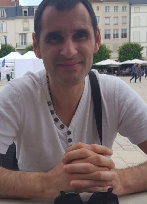 Greg, 46, République Française, Saint-Dié-des-Vosges
