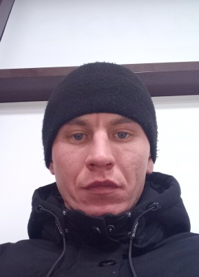 Александр, 29, Россия, Хабары
