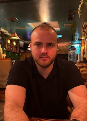 Павел из Тырныауза 34 года