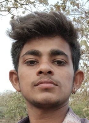 Mukesh, 18, India, Veraval
