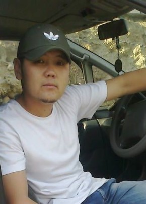 Алмаз, 35, Кыргыз Республикасы, Бишкек