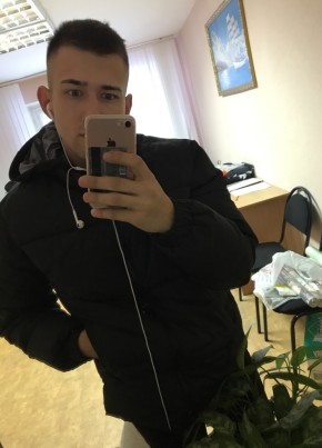 Паша, 25, Россия, Татищево