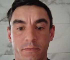 Razvan, 30, Iasi