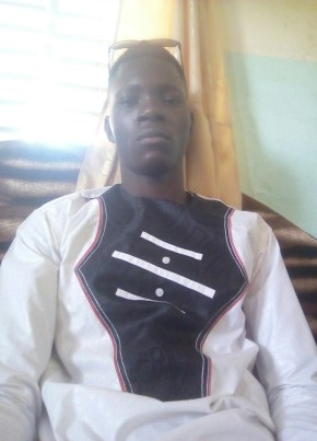 Franck, 27, Burkina Faso, Ouagadougou