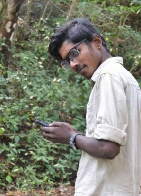 Harikrishnan V, 21, India, Cherpulassery