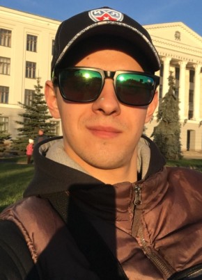 Макс, 30, Россия, Псков