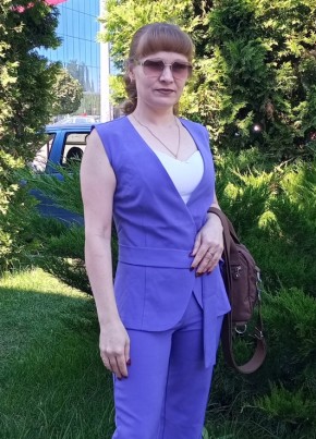 Анастасия из Саратова 41 год